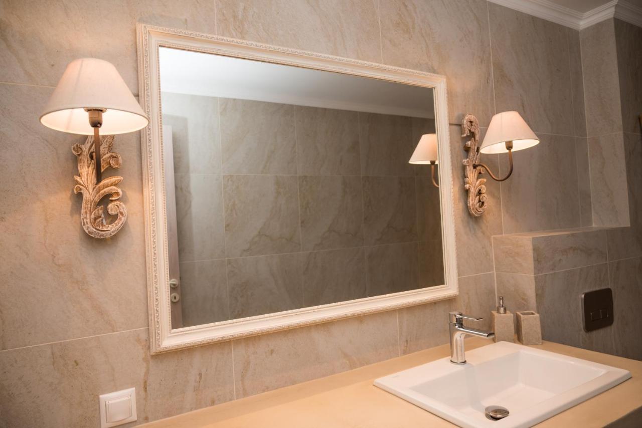 Efmar Exclusive Residences Gythio Esterno foto