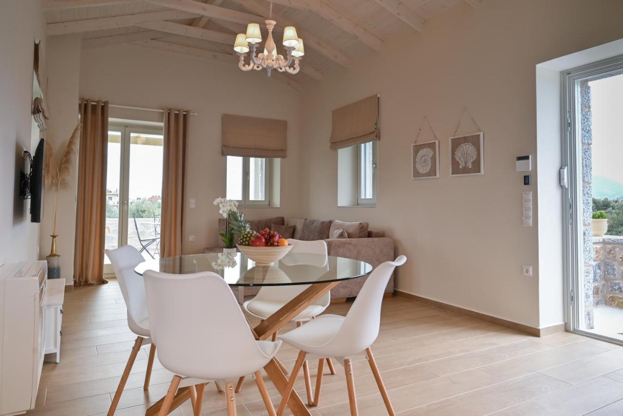 Efmar Exclusive Residences Gythio Camera foto