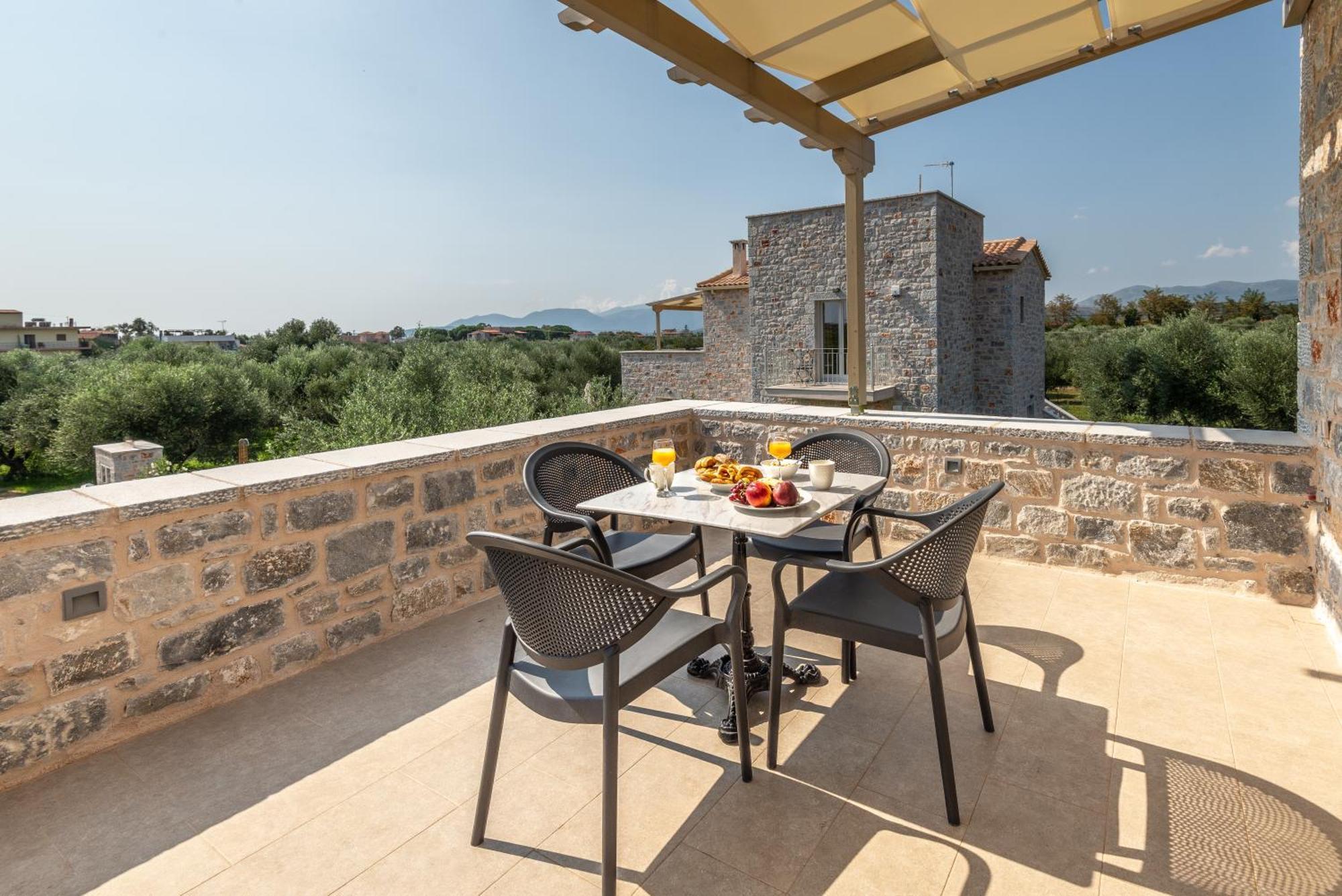 Efmar Exclusive Residences Gythio Esterno foto